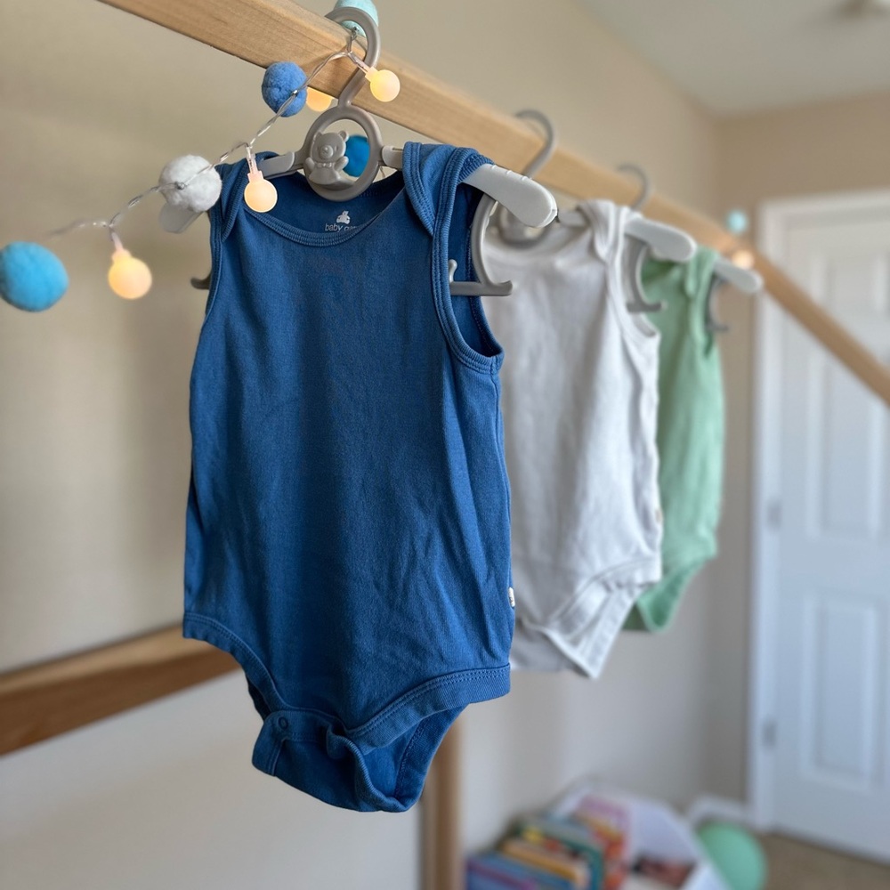 GAP tank top onesie bundle